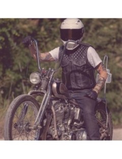 Gilet Cut Cuir Biker Zolki sur Harley